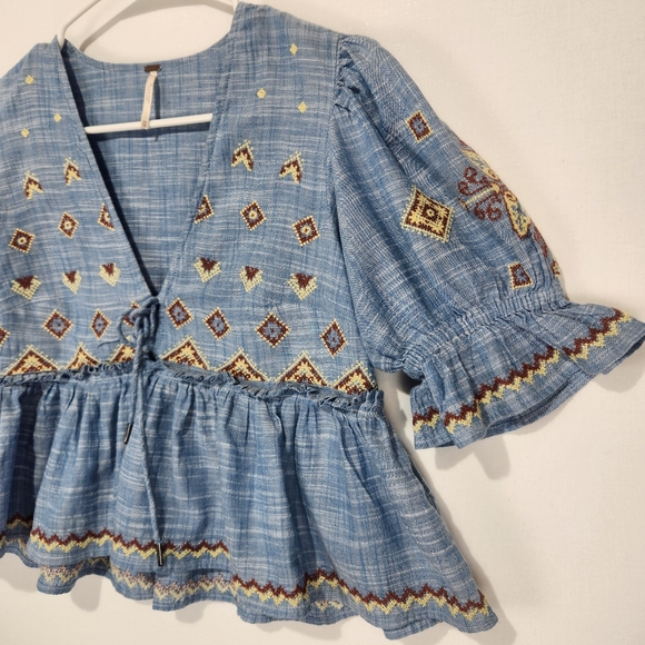 Free People Embroidered Blue Ruffle Sleeve Top Size XS - Picture 3 of 10